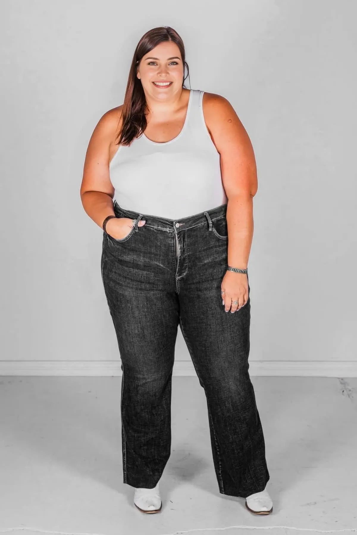 Tummy Control Booty Lifting Flare Jeans