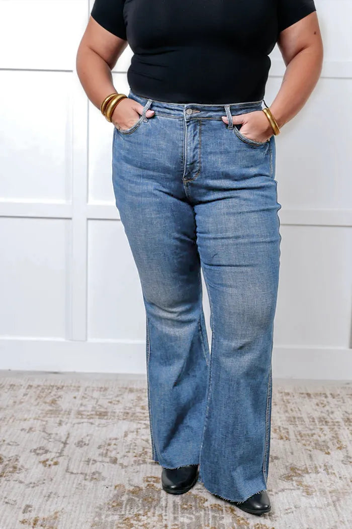 Tummy Control Booty Lifting Flare Jeans