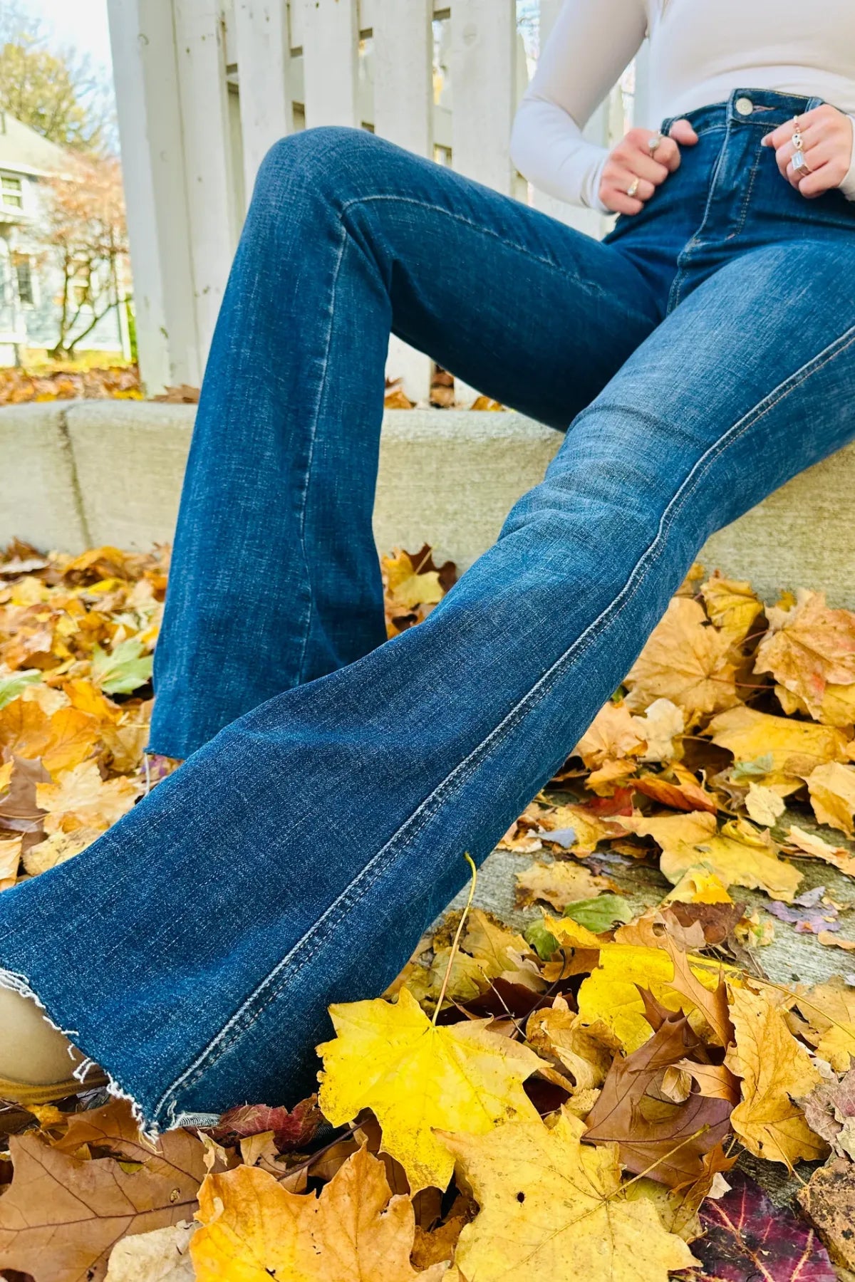 Tummy Control Booty Lifting Flare Jeans